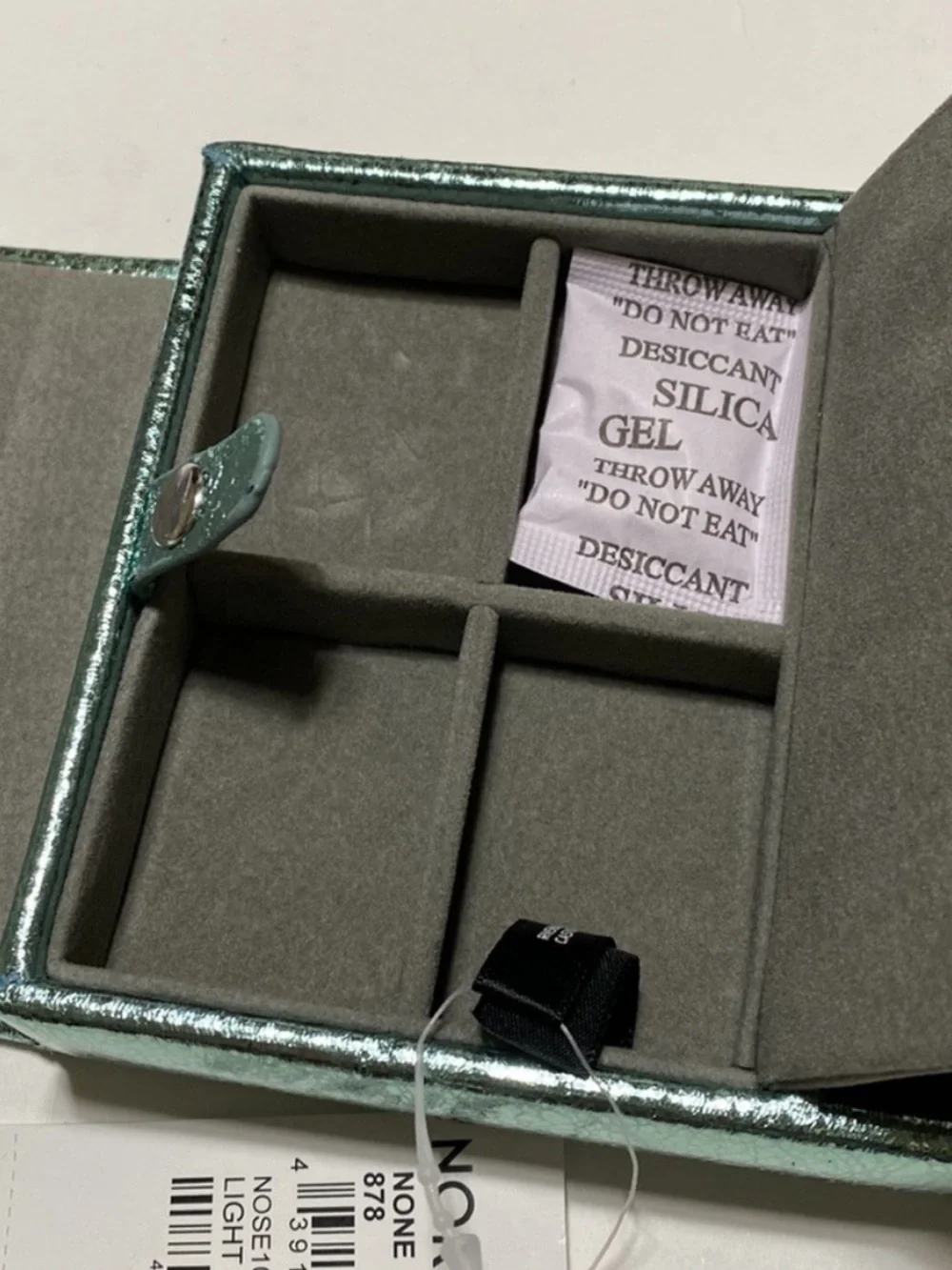Nordstrom NWT Metallic Aqua Travel Jewelry Organizer Case Foldable